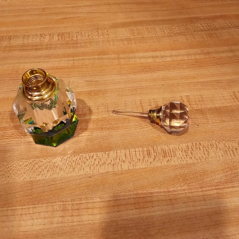 Perfume bottle